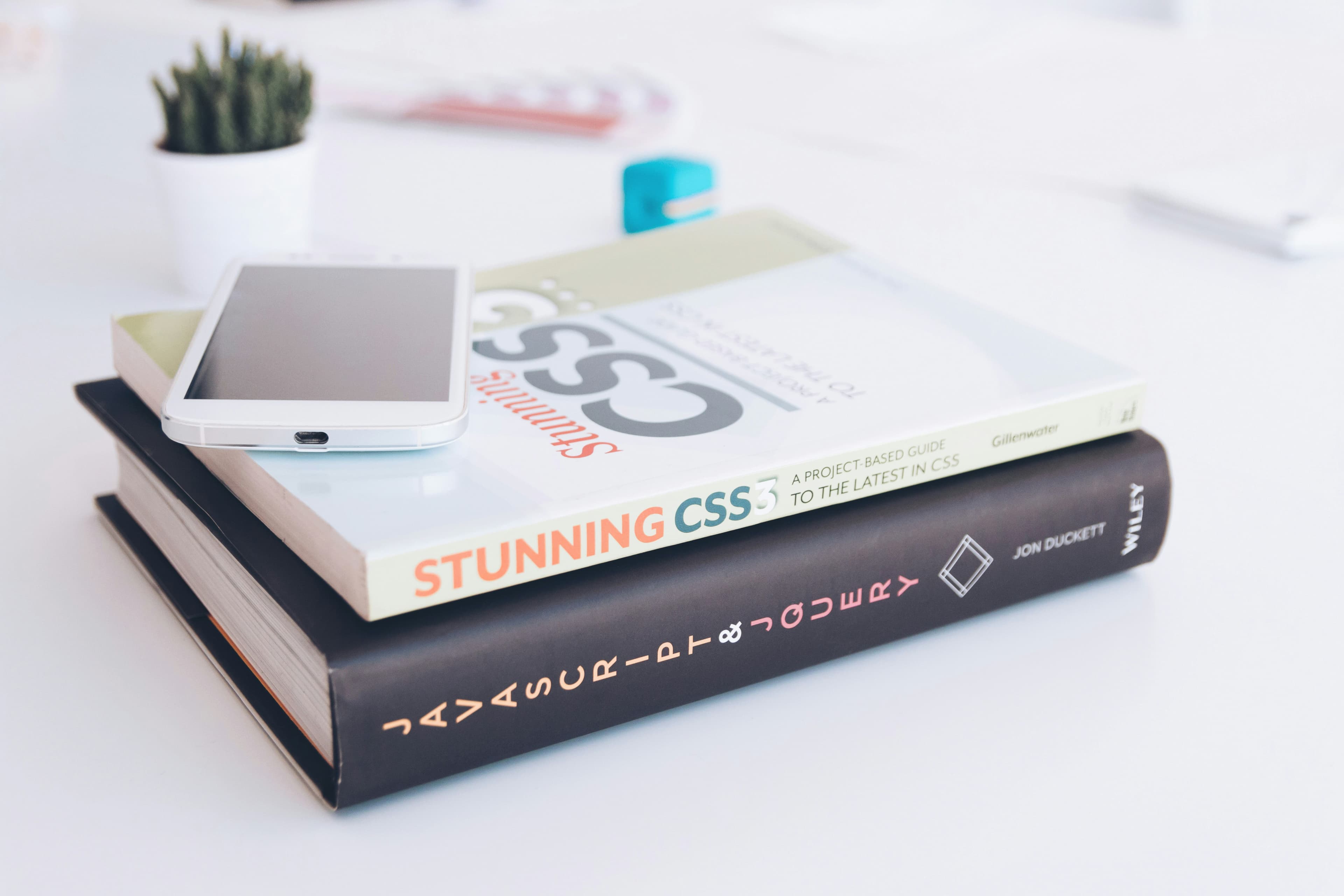 HTML & CSS